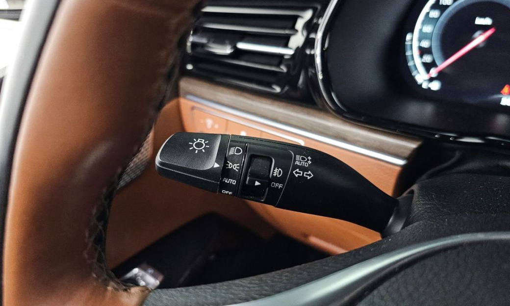 Kia Mohave Diesel 3.0 4WD 7-Seater, 2022