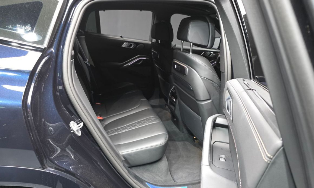 BMW X6 xDrive40d M Sport Pro, 2025