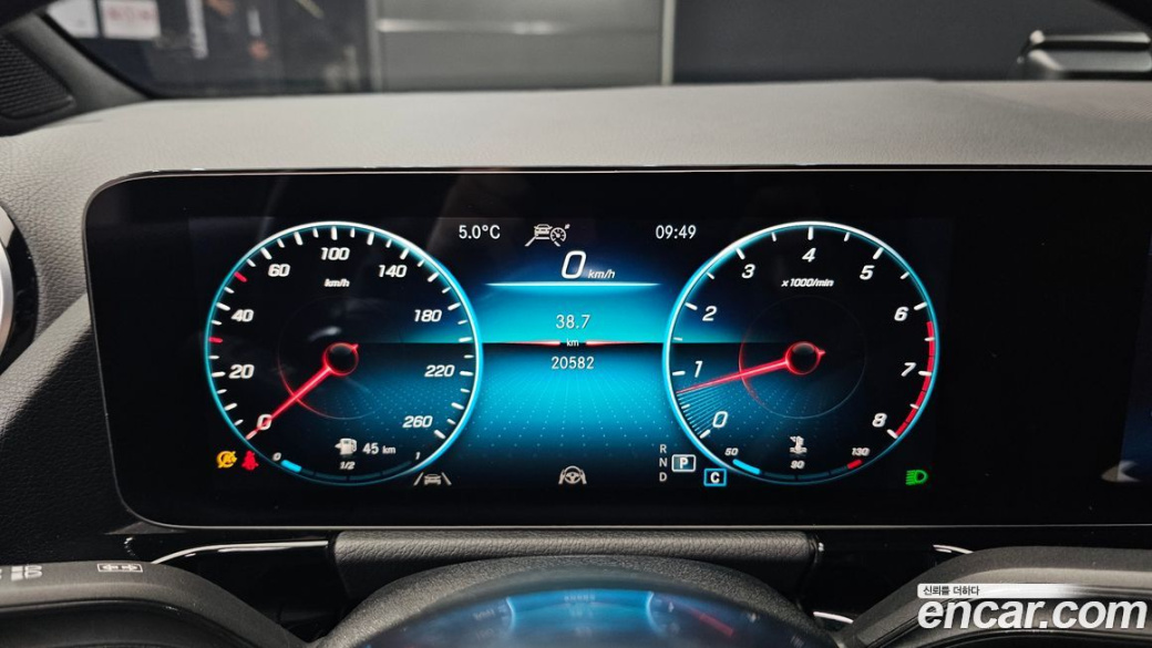 Mercedes-Benz GLA-Class GLA250 4MATIC, 2022