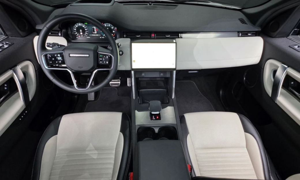 Land Rover Discovery Sport P250 Dynamic SE, 2025