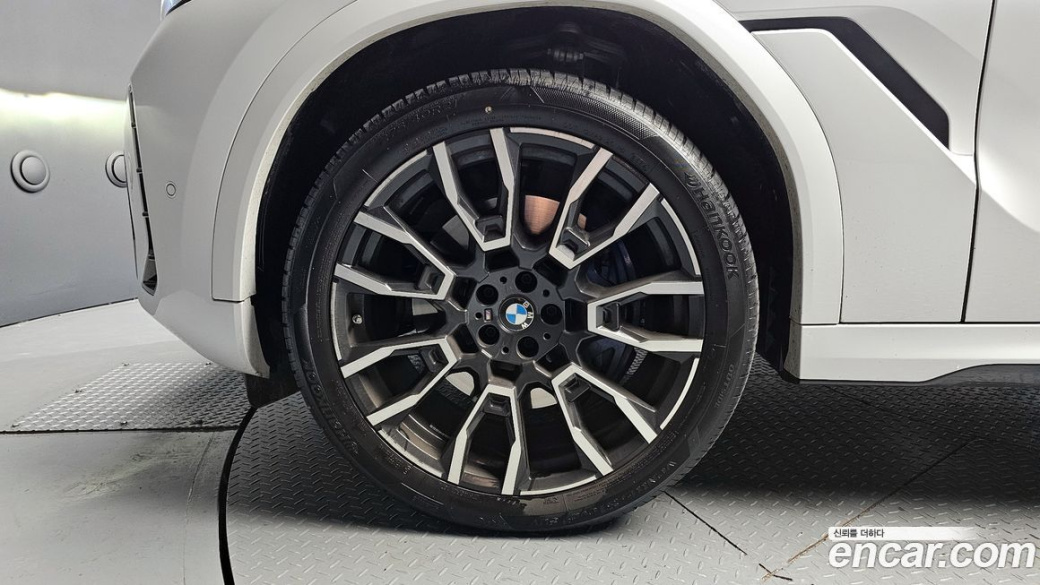 BMW X6 xDrive40i M Sport, 2025