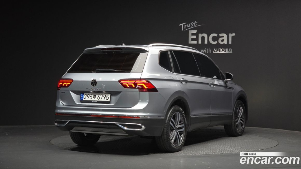 Volkswagen Tiguan 2.0 TSI Prestige, 2022