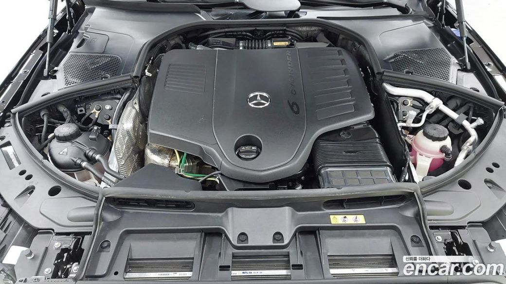 Mercedes-Benz S-Class S500 4MATIC, 2026