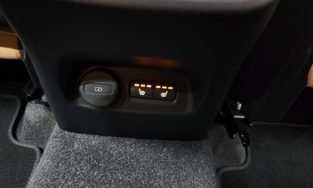 Volvo XC40 B4 Inscription, 2022