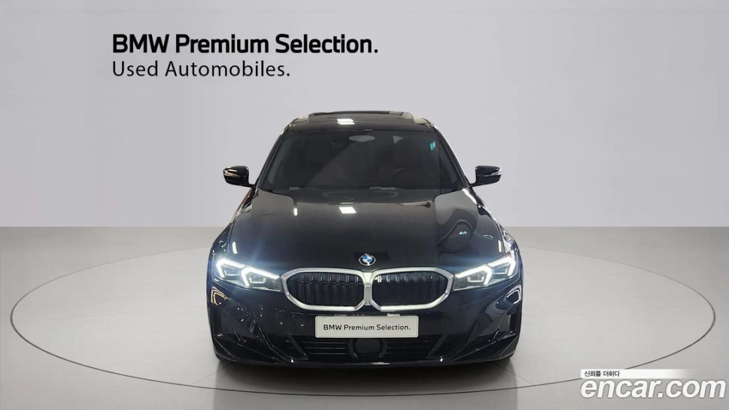 BMW 3-Series 320i, 2025