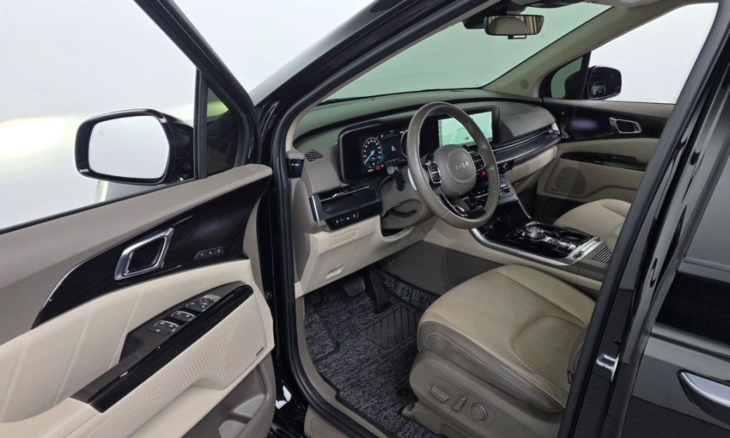 Kia Carnival 7-Seater Hi-Limousine, 2022