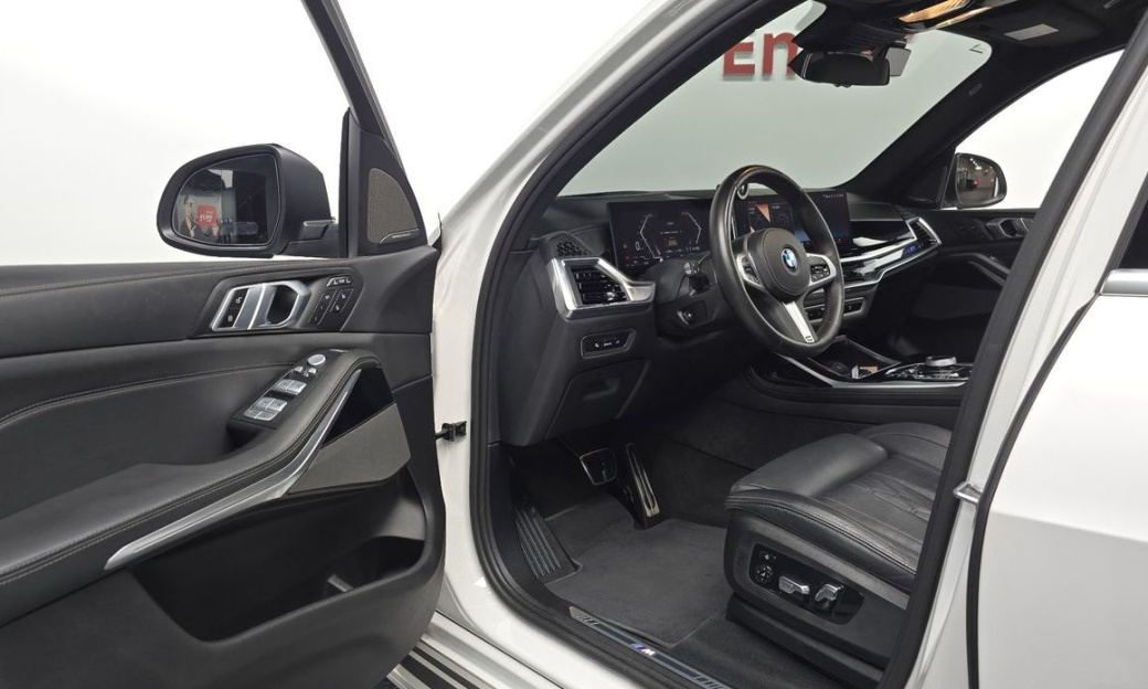 BMW X7 xDrive 40i M Sport 6STR, 2024