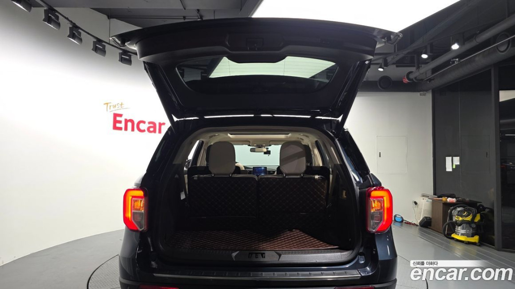 Ford Explorer 3.0 Platinum 4WD, 2022