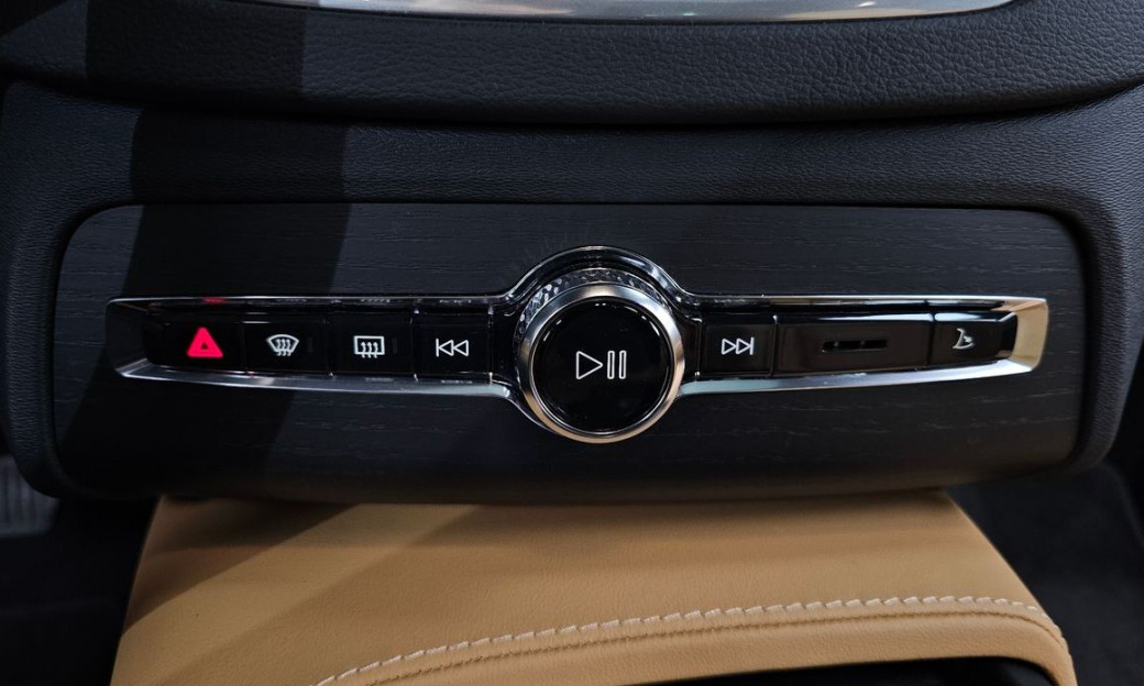 Volvo XC90 B6 Ultimate Bright, 2024