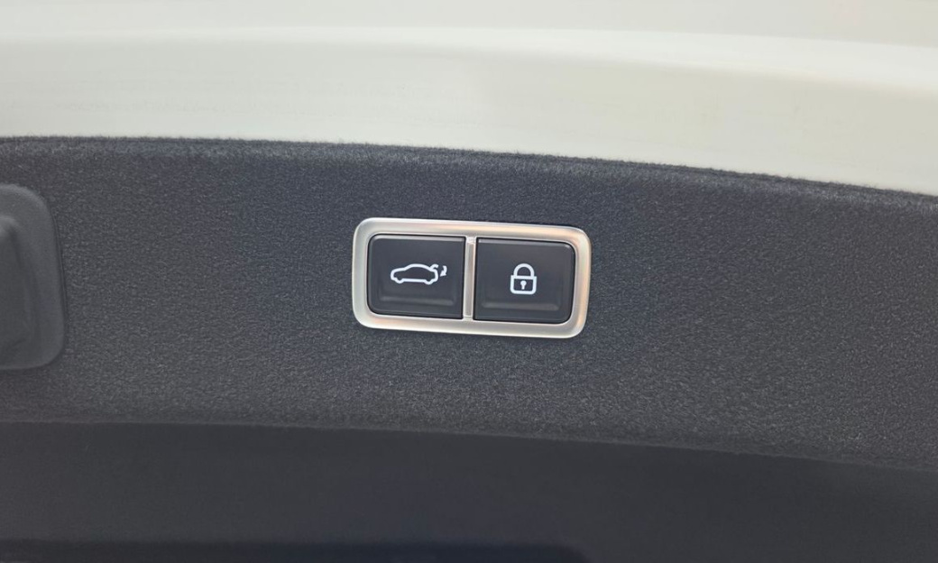 Genesis G80 Gasoline 2.5 Turbo AWD, 2025