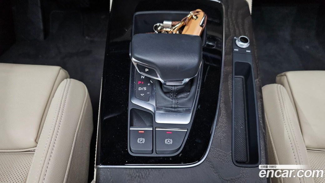 Audi Q5 45 TFSI Quattro Premium, 2023