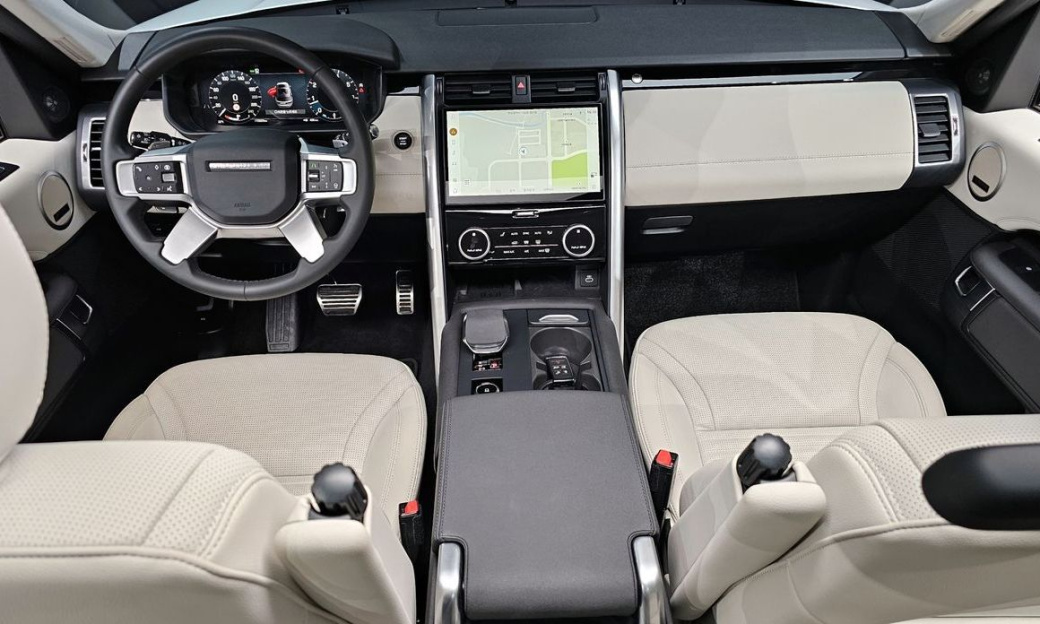 Land Rover Discovery 2.0 P300 S, 2025