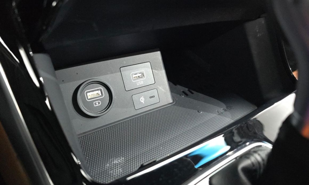 Kia Mohave Diesel 3.0 4WD 6-Seater, 2024