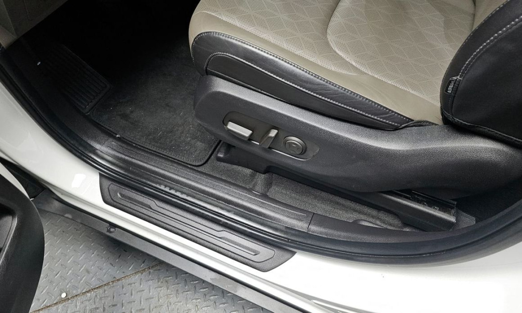 Kia Carnival 9-Seater Noblesse, 2025