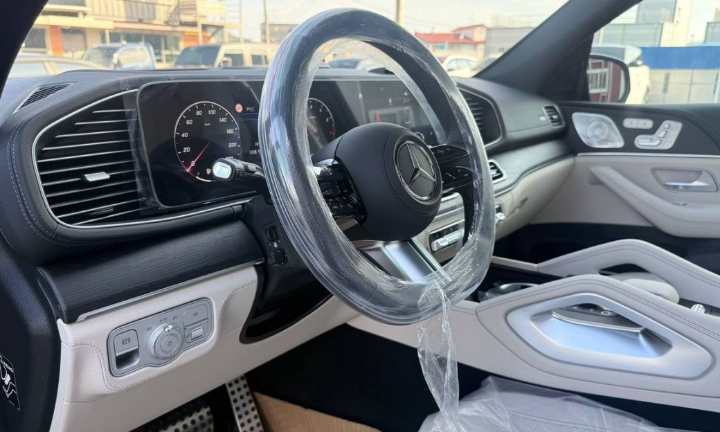 Mercedes-Benz GLS-Class GLS450 4MATIC, 2026