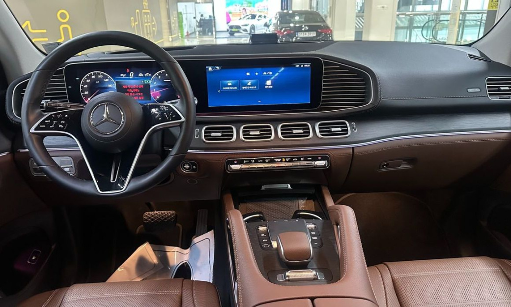 Mercedes-Benz GLE-Class GLE450 4MATIC AMG Line, 2025