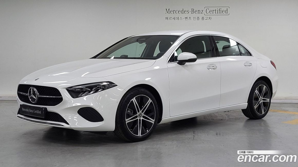 Mercedes-Benz A-Class A220 Sedan, 2026