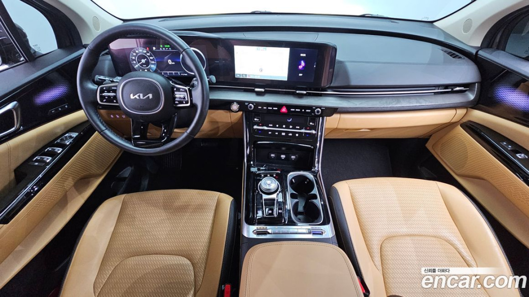 Kia Carnival 9-Seater Signature, 2023