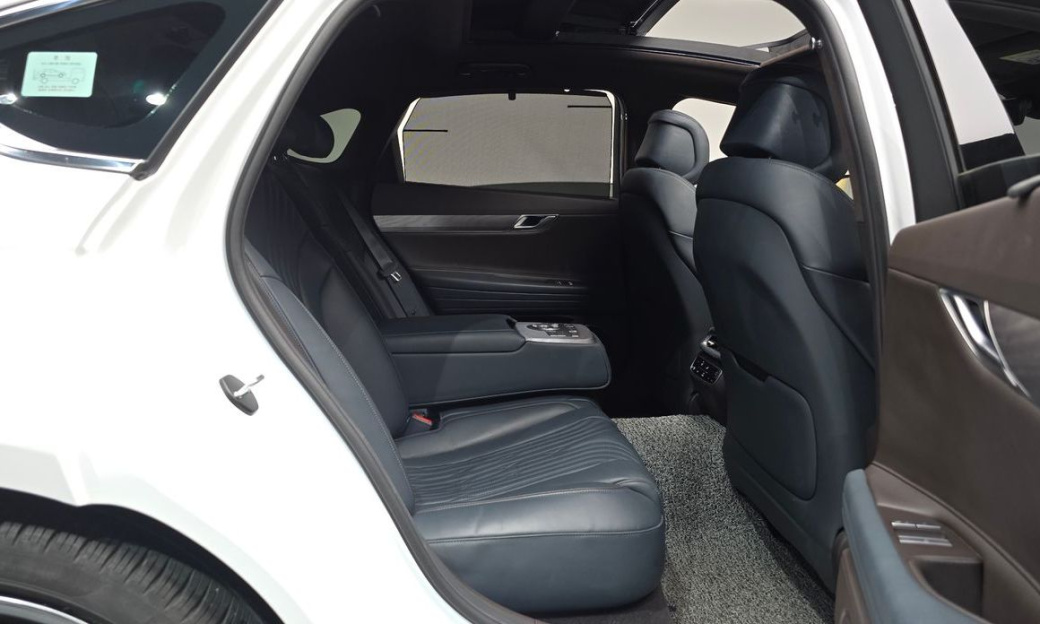 Genesis G80 Gasoline 2.5 Turbo AWD, 2022