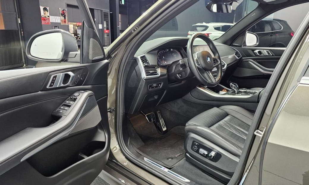 BMW X5 xDrive 40i M Sport, 2023