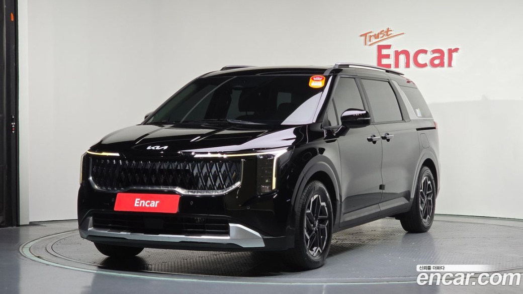 Kia Carnival 9-Seater Prestige, 2024