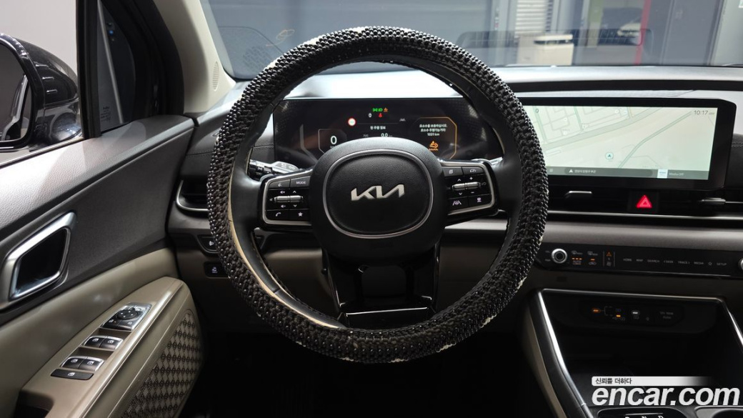Kia Carnival 9-Seater Noblesse, 2024