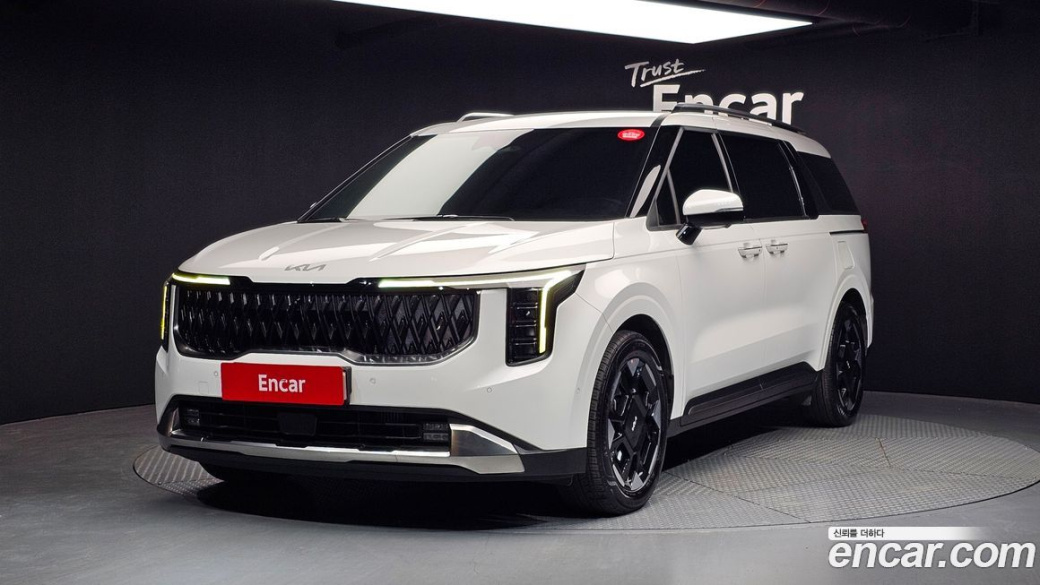 Kia Carnival 9-Seater Noblesse, 2024