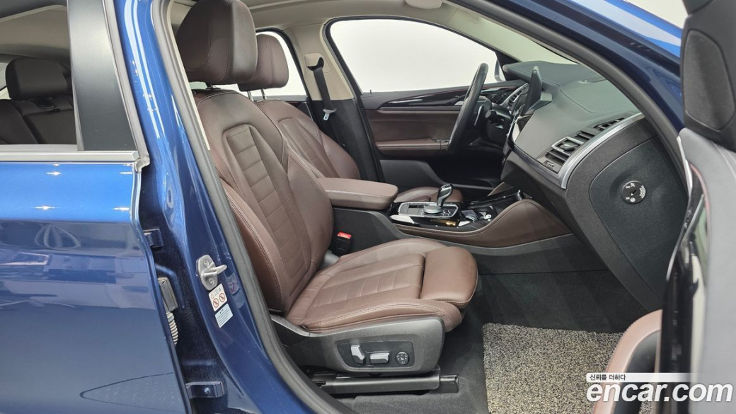 BMW X4 xDrive20i xLine, 2022