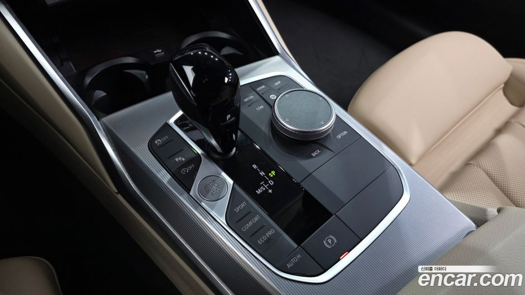 BMW 3-Series 320d M Sport, 2022