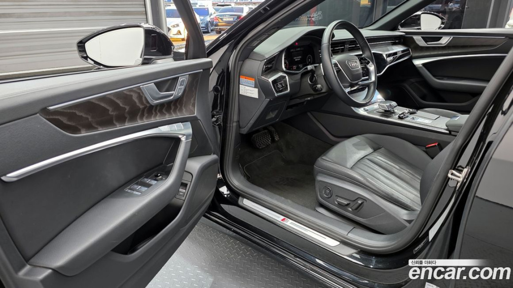 Audi A6 45 TFSI Quattro Premium, 2022