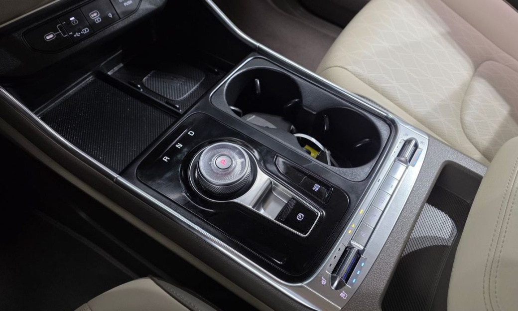 Kia Carnival 9-Seater Noblesse, 2025