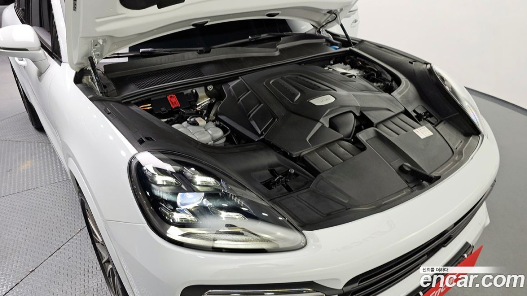 Porsche Cayenne 3.0 COUPE PLATINUM EDITION, 2023