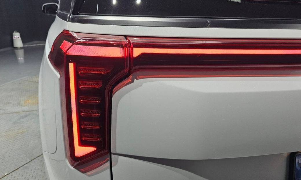 Kia Carnival 9-Seater Noblesse, 2024