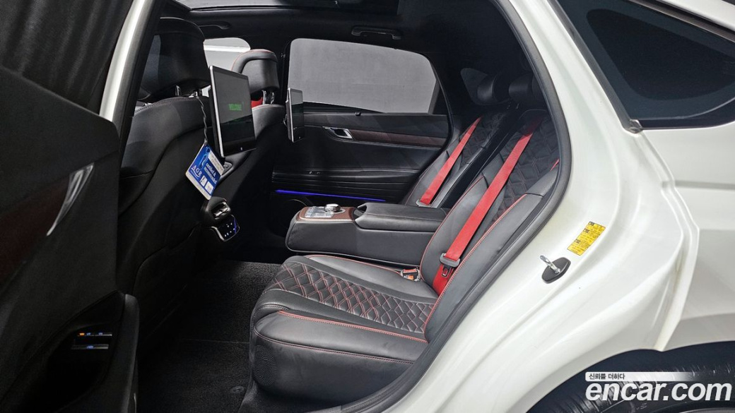 Genesis G80 Gasoline 2.5 Turbo AWD, 2025