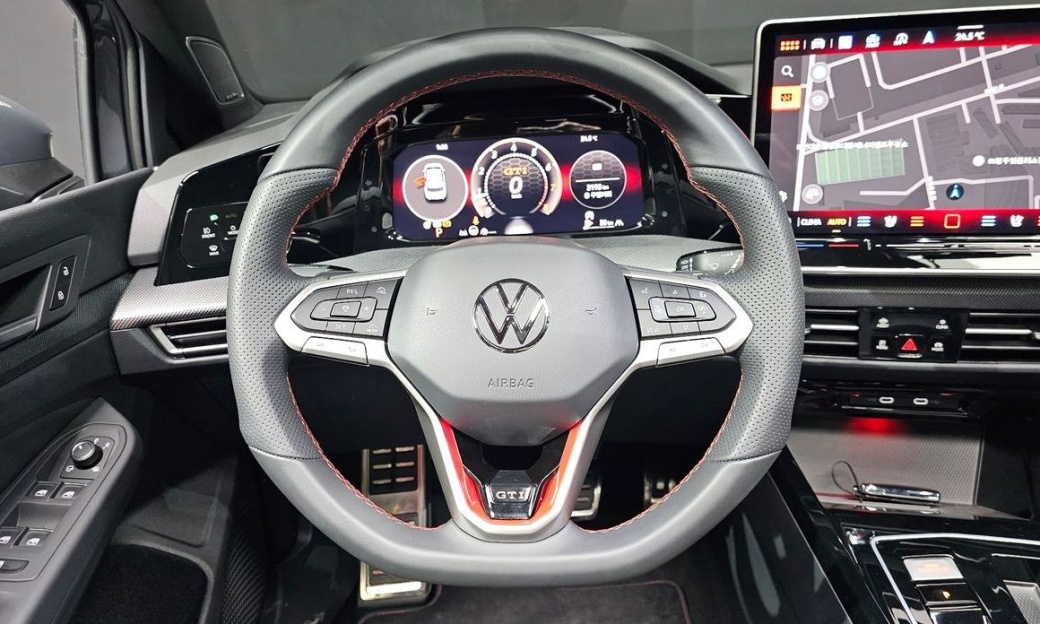 Volkswagen Golf 2.0 GTI, 2025