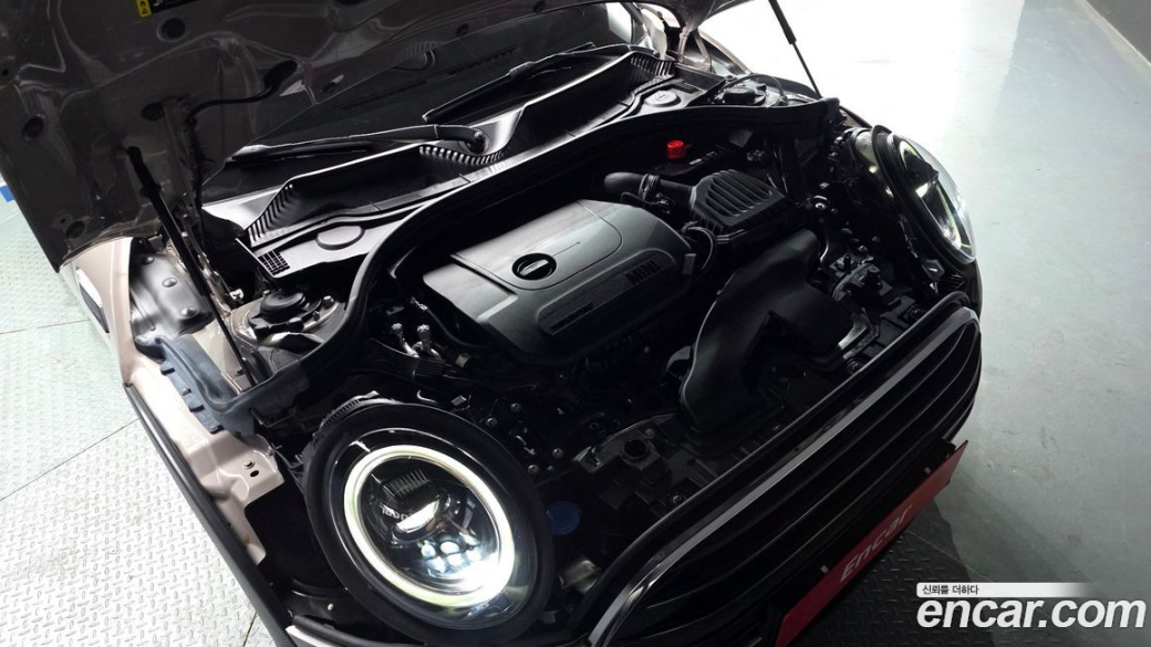 Mini Clubman Classic, 2024
