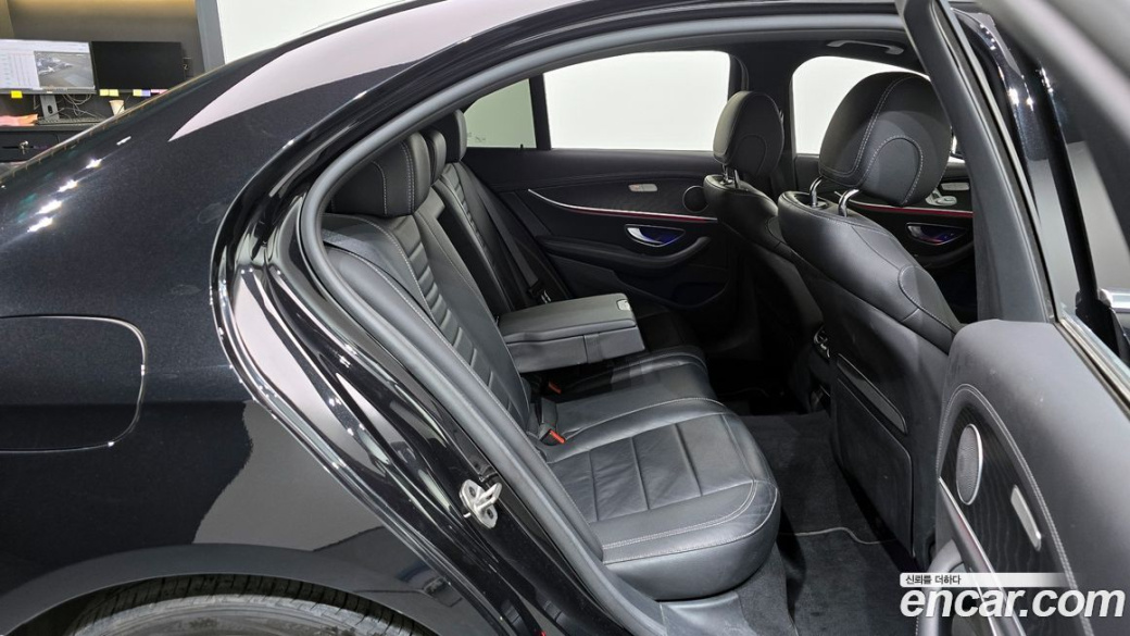 Mercedes-Benz E-Class E250 AMG Line, 2023