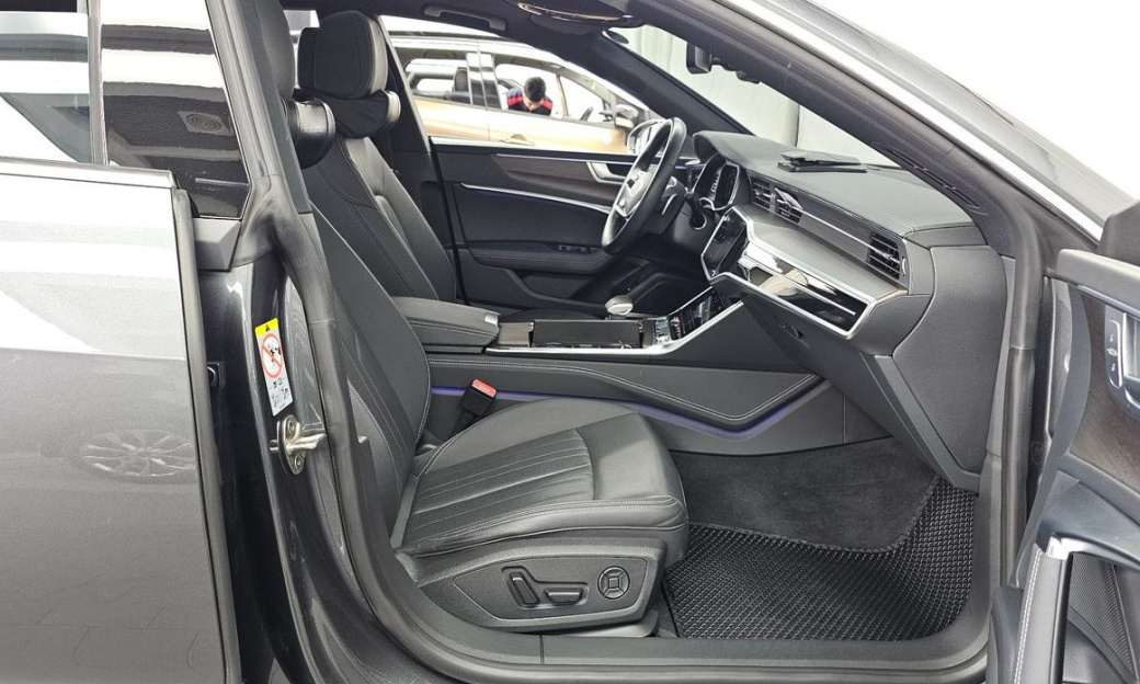 Audi A7 45 TDI Quattro Premium, 2022