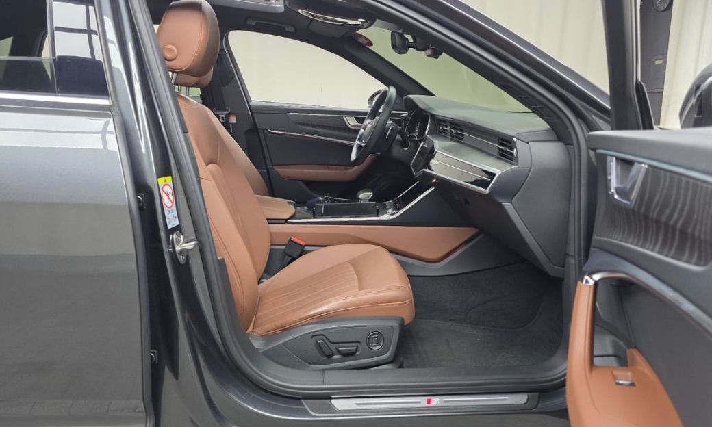 Audi A6 45 TFSI Quattro Premium, 2023