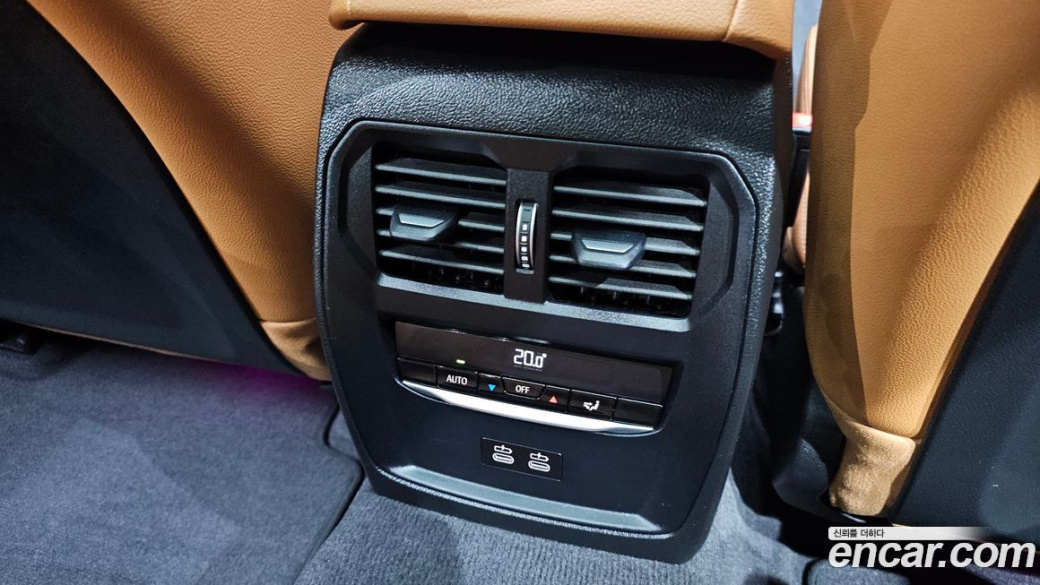 BMW 3-Series 320i M Sport, 2024