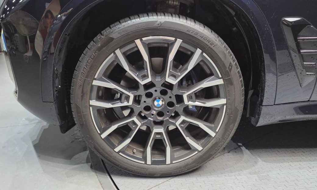 BMW X5 xDrive 40i M Sport, 2025