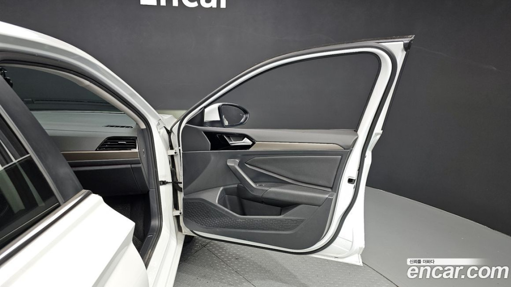 Volkswagen Jetta 1.4 TSI Prestige, 2021