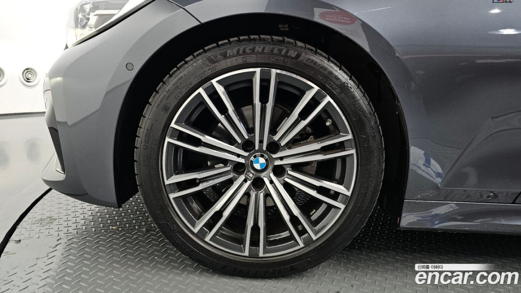 BMW 3-Series 320i M Sport, 2022