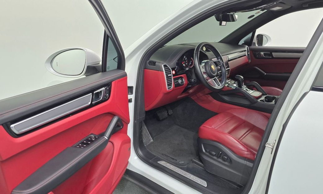 Porsche Cayenne 3.0 PLATINUM EDITION, 2023