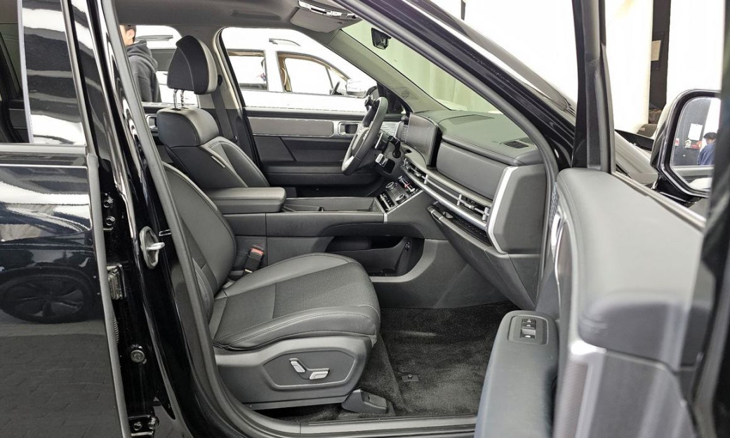 Hyundai Santafe Gasoline 2.5T 4WD, 2025