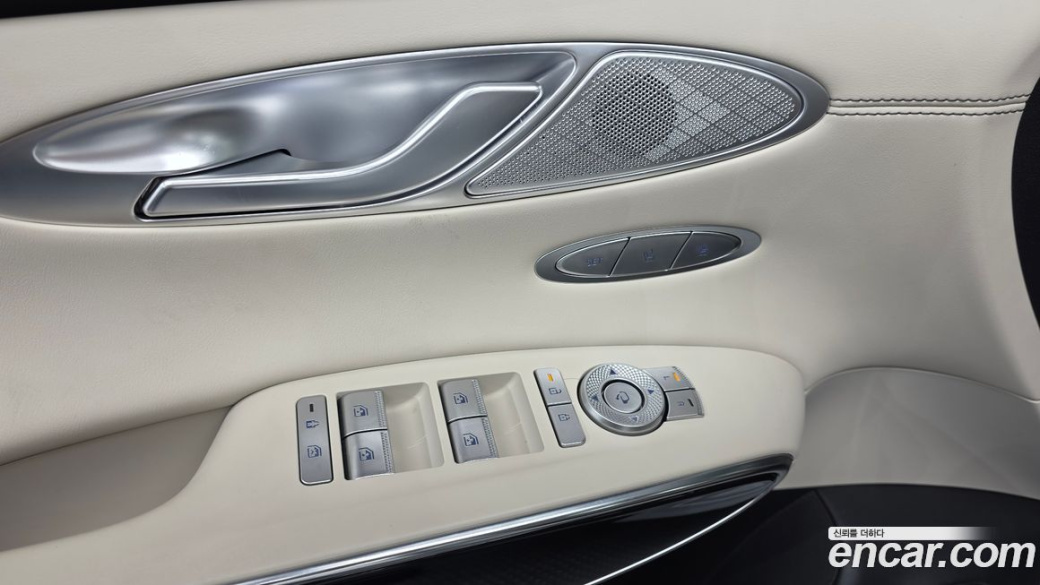 Genesis GV70 2.5T Gasoline 2WD, 2025