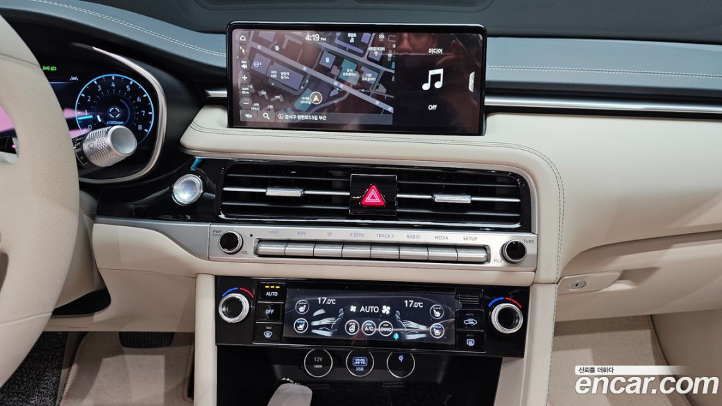Genesis G70 Gasoline 2.5T 4WD, 2025