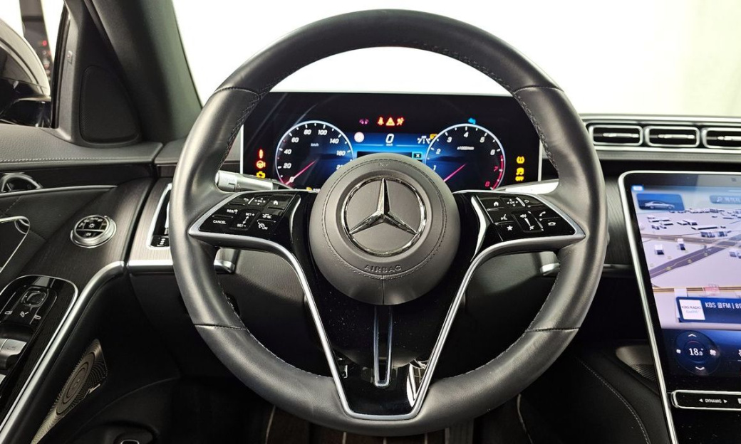 Mercedes-Benz S-Class S450L 4MATIC, 2023