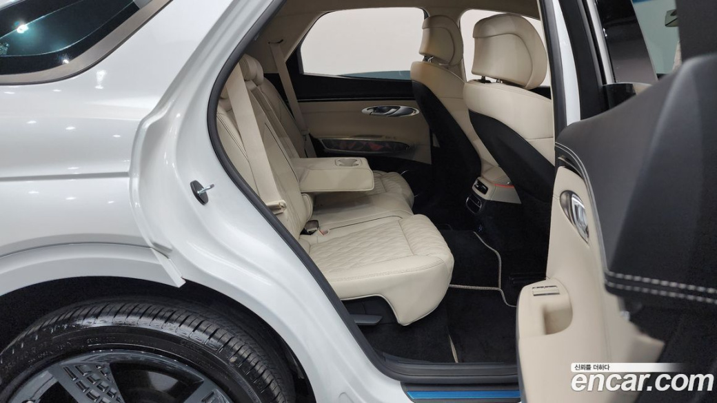 Genesis GV70 2.5T Gasoline AWD, 2023