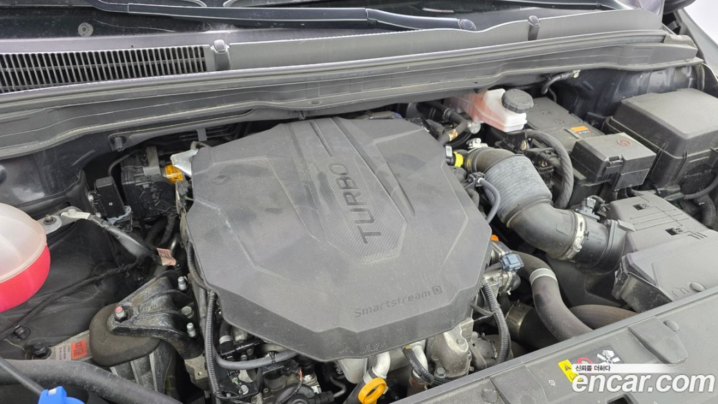 Kia Carnival 9-Seater Signature, 2023
